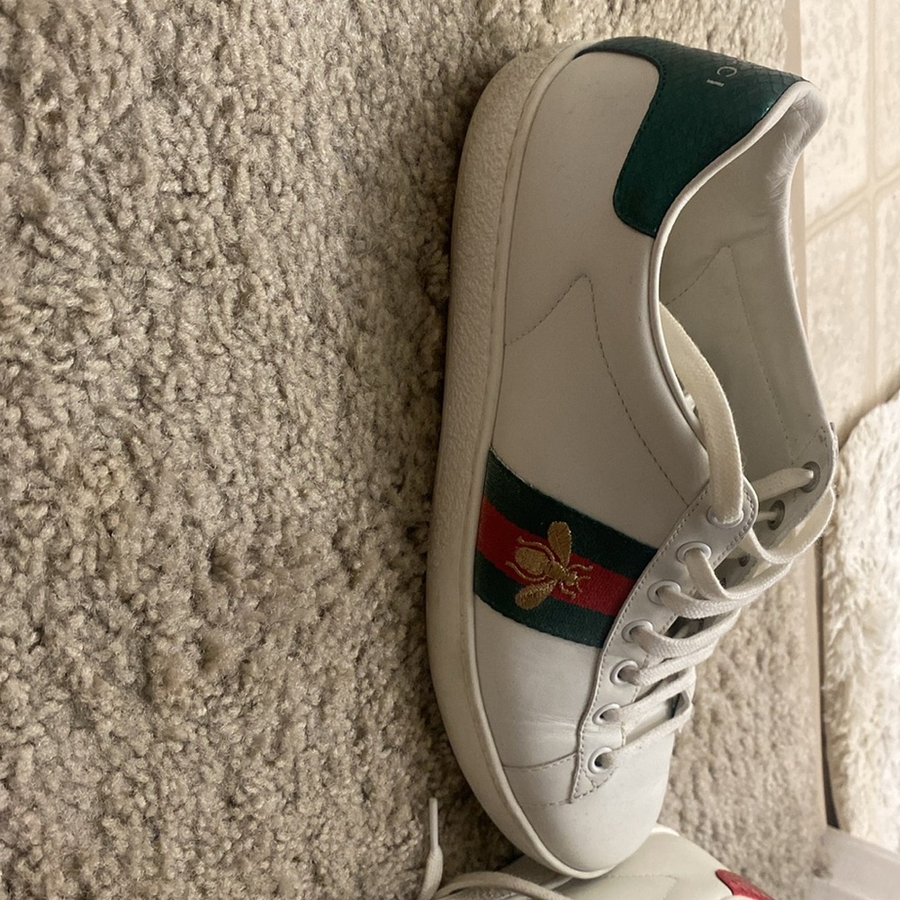 Gucci Ace Bee Sneakers - Picture 3 of 6